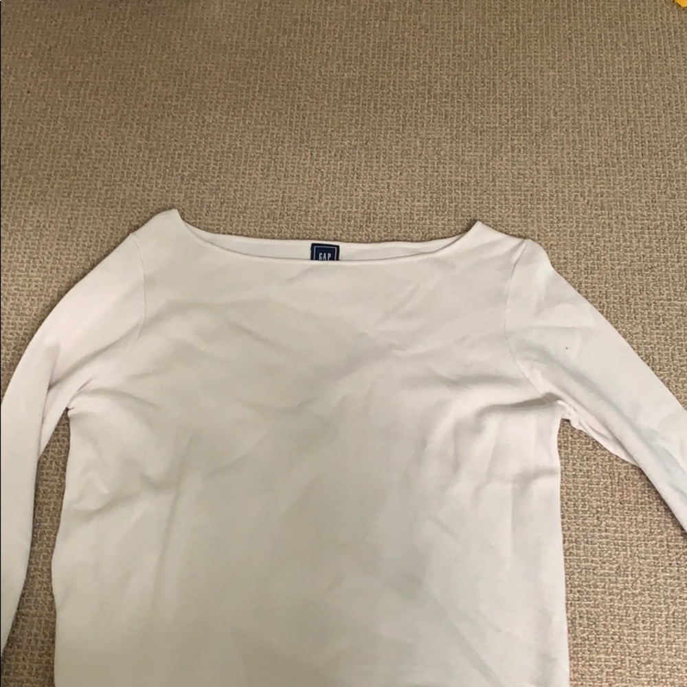 white gap M sweater